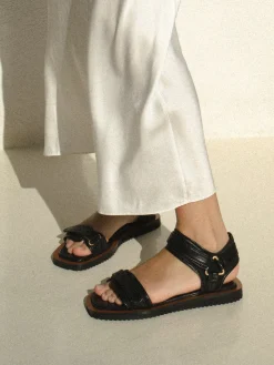 Shantell Flats