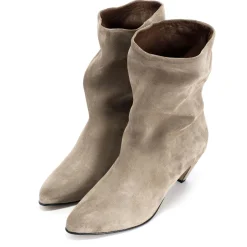 Vully 50 Stiletto