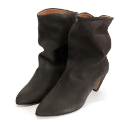 Vully 50 Stiletto