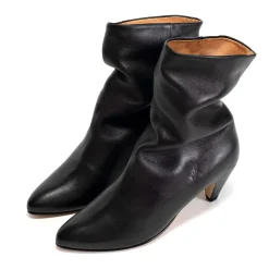 Vully 50 Stiletto