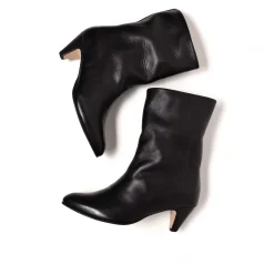Vully 50 Stiletto