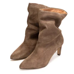 Vully 75 Stiletto