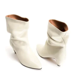 Vully 50 Stiletto
